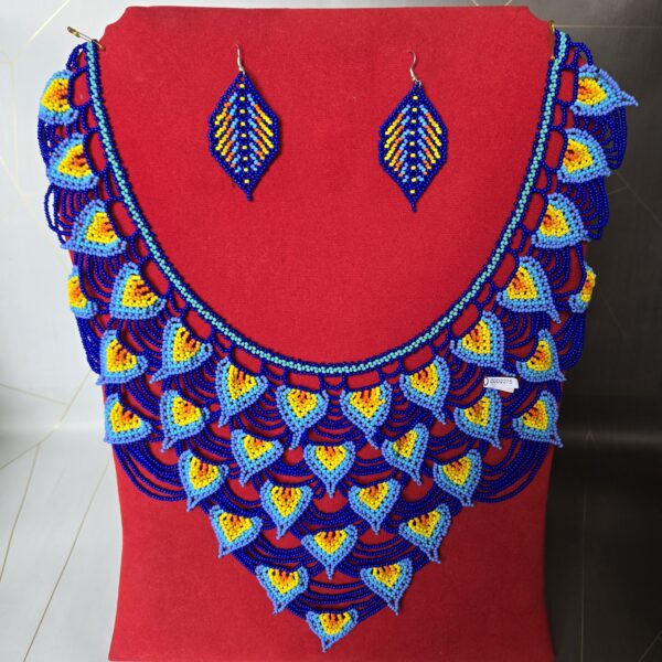 Collar de Flor Shuar - Image 3